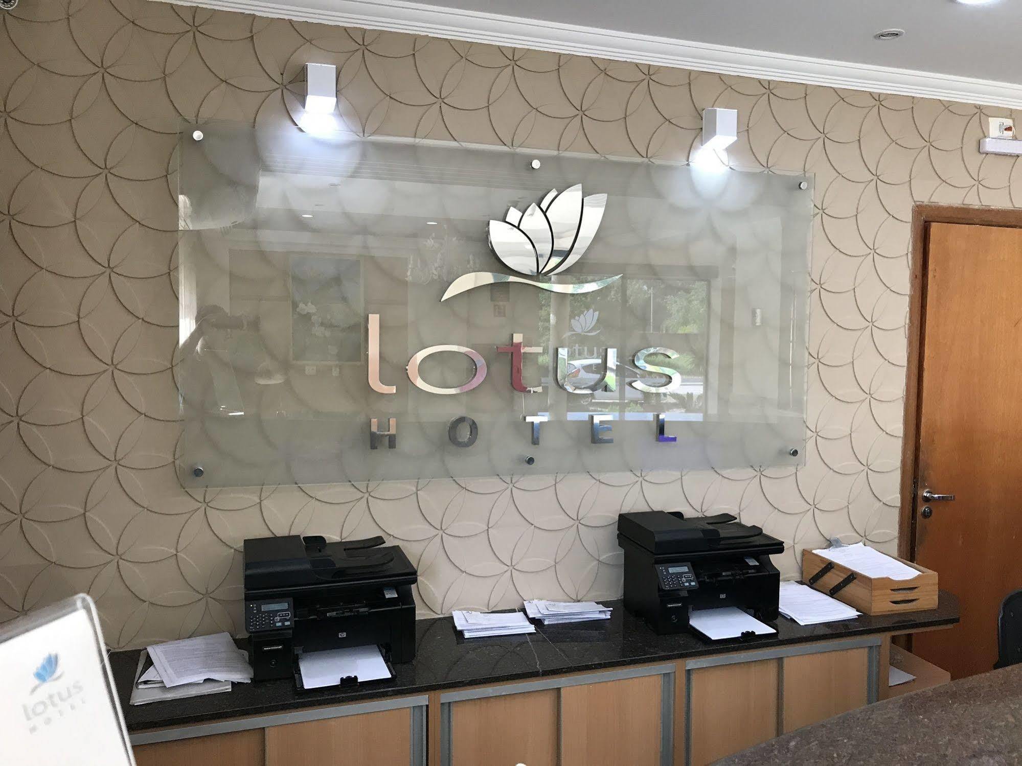Lotus Hotel - A 6 Km Do Santuario De Aparecida-Sp Guaratinguetá Exteriér fotografie